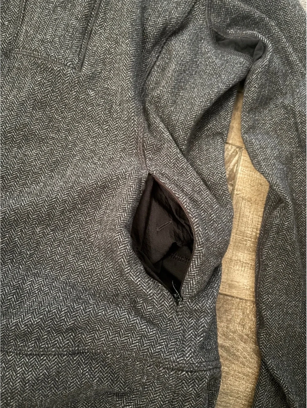 Lululemon Think Fast Pullover Herringbone Cowl Neck Thumb Holes Size 6